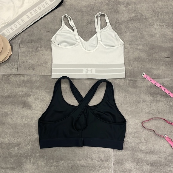 Two under Armour XL sports bras (+3 free) - Picture 6 of 9